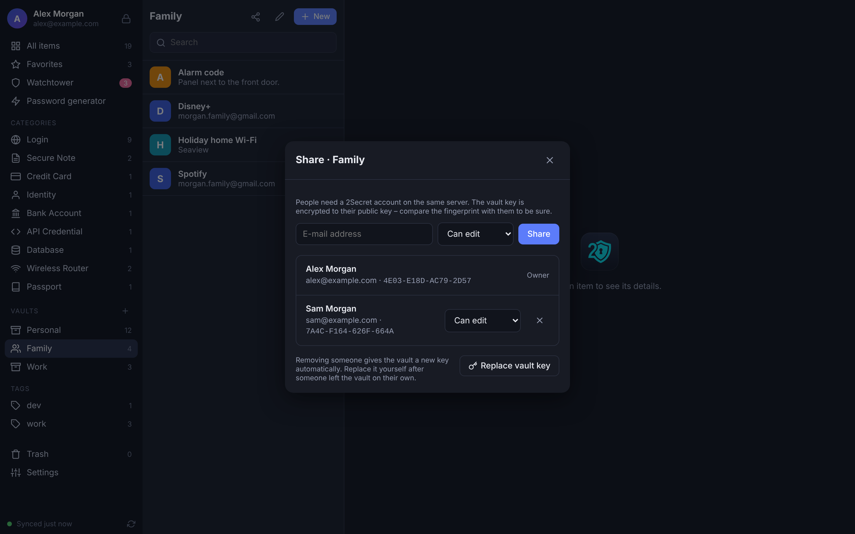 Screenshot of 2Secret: Sharing a vault, with key fingerprints